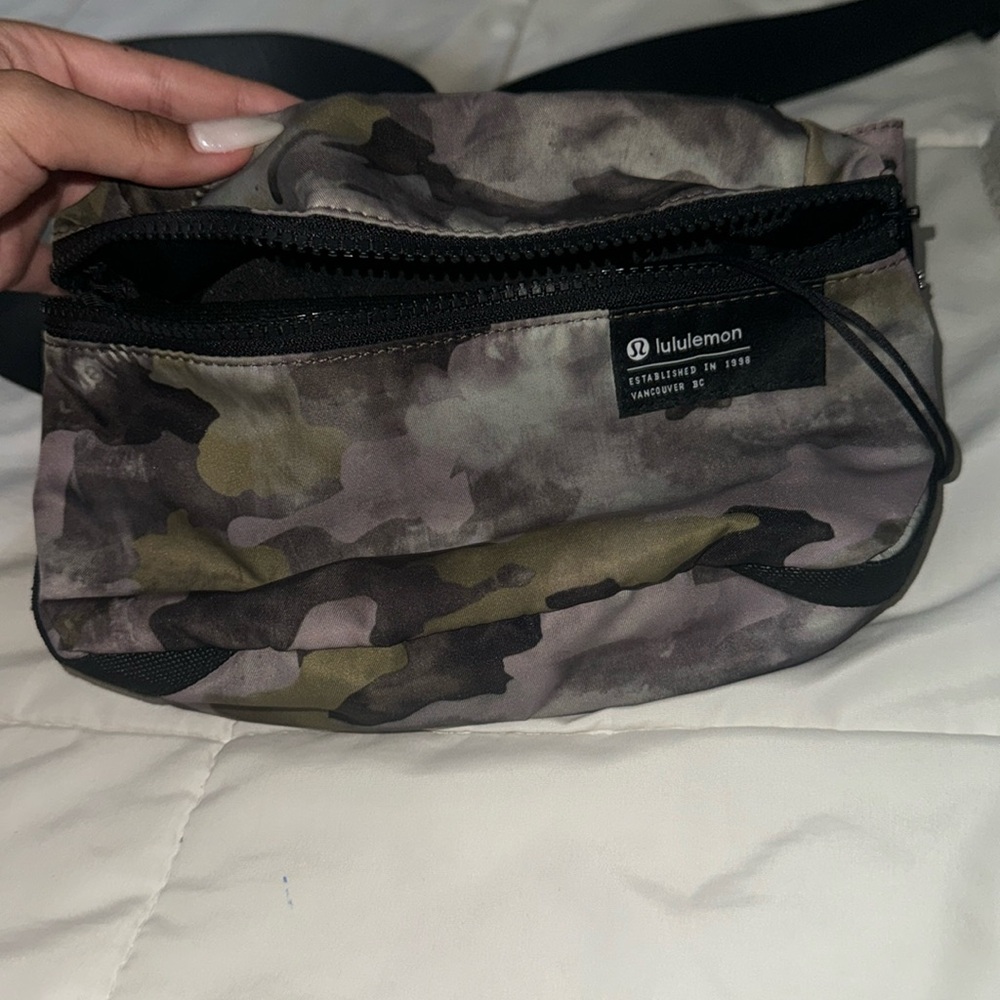 Lululemon cross body bag